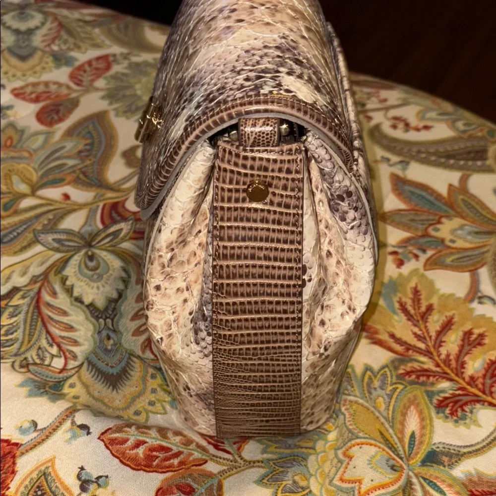 Brahmin Margo Eirwen Leather Crossbody NWT - Picture 5 of 9